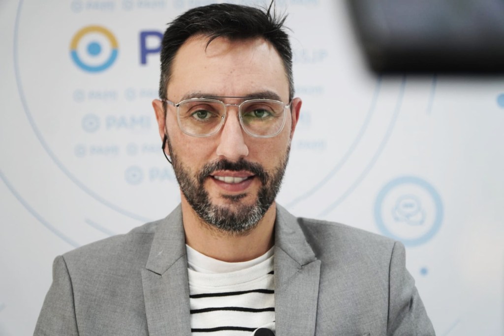 Bossio volvió a marchar por Cristina, esta vez sin&nbsp;bici…