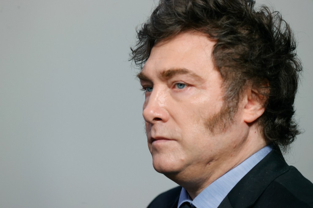 MILEI CAMBIA EL PLAN: CELEBRARÁ EL 9 DE JULIO EN EL CAMPO DE&nbsp;POLO